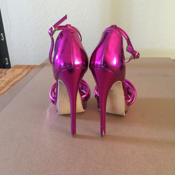 ANDERA High Heels - Picture 5 of 7